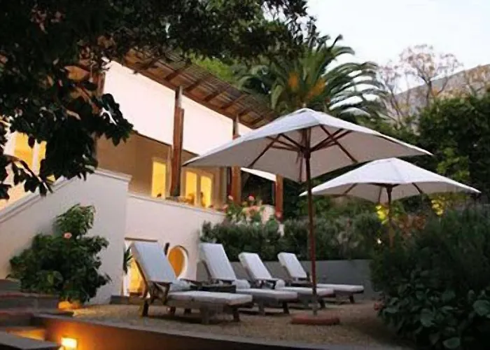 Four Rosmead Boutique Guesthouse Cape Town